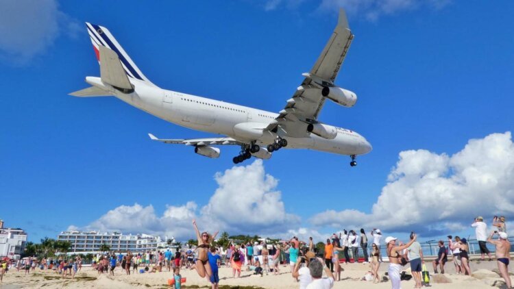 Princess Juliana International Airport